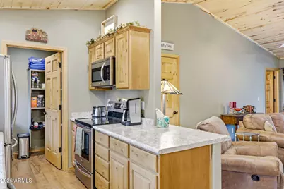 2934 Ransack Road, Overgaard, AZ 85933 - Photo 15