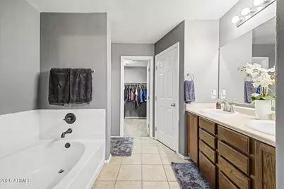 5815 E Grove Avenue, Mesa, AZ 85206 - Photo 15