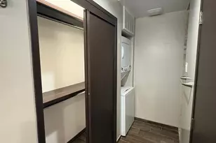 3229 N 54th Ln, Phoenix, AZ 85031 - Photo 3