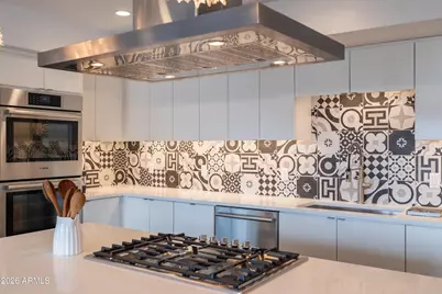 200 W Portland Street #827, Phoenix, AZ 85003 - Photo 7