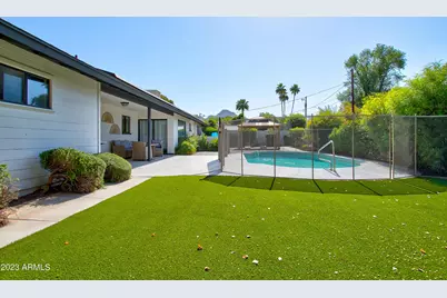 1201 E Northview Avenue, Phoenix, AZ 85020 - Photo 1