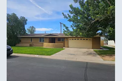 38 Spur Circle, Scottsdale, AZ 85251 - Photo 1