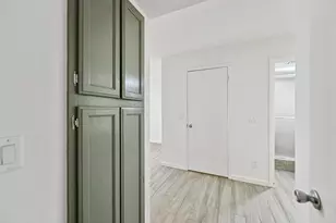 1075 E Chandler Blvd, Chandler, AZ 85225 - Photo 51