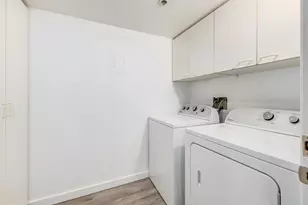 7950 E Camelback Rd, Scottsdale, AZ 85251 - Photo 17