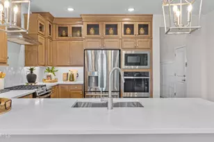 7933 N 77th Dr, Glendale, AZ 85303 - Photo 3