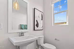 7933 N 77th Dr, Glendale, AZ 85303 - Photo 13