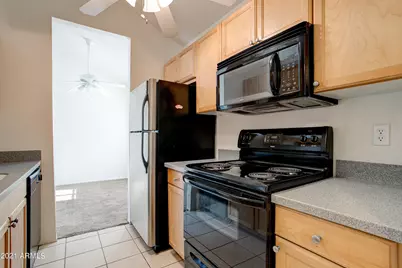 7550 N 12th Street #Unit 230, Phoenix, AZ 85020 - Photo 13