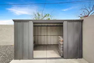 1216 E Desert Park Ln, Phoenix, AZ 85020 - Photo 31