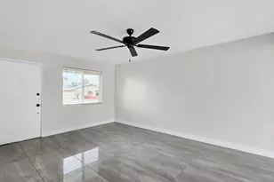 1216 E Desert Park Ln, Phoenix, AZ 85020 - Photo 7