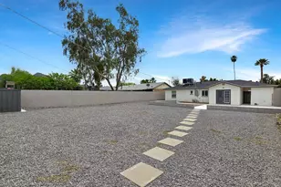 1216 E Desert Park Ln, Phoenix, AZ 85020 - Photo 29