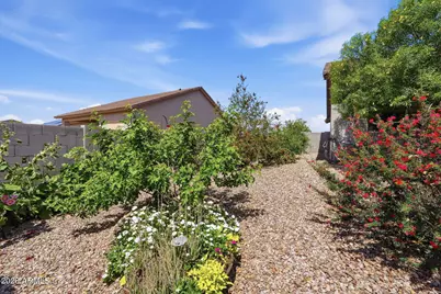 12503 W Carousel Drive, Arizona City, AZ 85123 - Photo 45