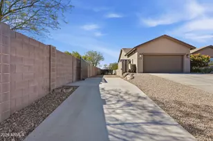 12503 W Carousel Dr, Arizona City, AZ 85123 - Photo 7