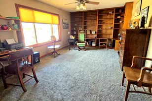 10325 W Floriade Dr, Sun City, AZ 85351 - Photo 17