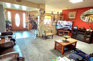 10325 W Floriade Dr, Sun City, AZ 85351 - Photo 15