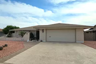 10325 W Floriade Dr, Sun City, AZ 85351 - Photo 3