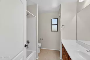 2650 E Bear Creek Ln, Phoenix, AZ 85024 - Photo 23