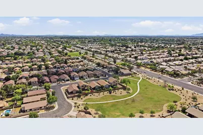 1300 S Heritage Drive, Gilbert, AZ 85296 - Photo 33