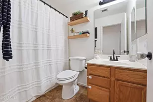1300 S Heritage Dr, Gilbert, AZ 85296 - Photo 19