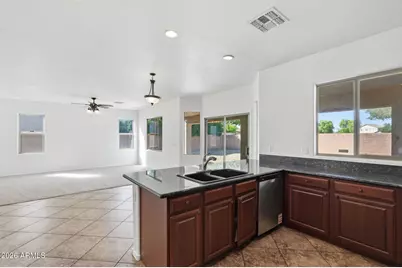 1727 W San Tan Hills Drive, San Tan Valley, AZ 85144 - Photo 11