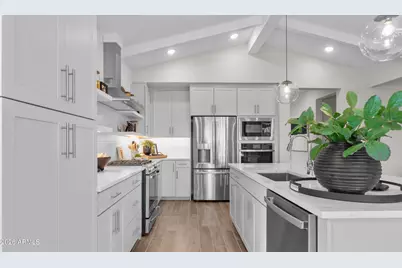 7926 N 76th Drive, Glendale, AZ 85303 - Photo 7