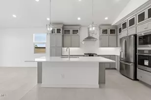 7926 N 76th Dr, Glendale, AZ 85303 - Photo 3