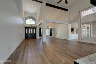 1945 E Velvet Dr, Tempe, AZ 85284 - Photo 9