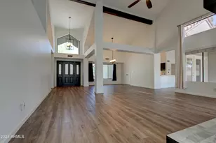 1945 E Velvet Dr, Tempe, AZ 85284 - Photo 9