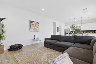 15553 S 181st Ln, Goodyear, AZ 85338 - Photo 9