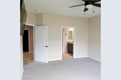 900 S Canal Drive #206, Chandler, AZ 85225 - Photo 5