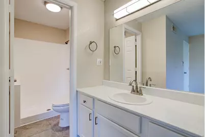 3402 N 32nd Street #Unit 129, Phoenix, AZ 85018 - Photo 17