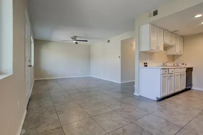3402 N 32nd Street #Unit 129, Phoenix, AZ 85018 - Photo 7