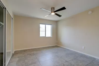 3402 N 32nd Street #Unit 129, Phoenix, AZ 85018 - Photo 27