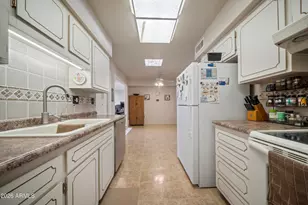 10036 W Lancaster Dr, Sun City, AZ 85351 - Photo 19