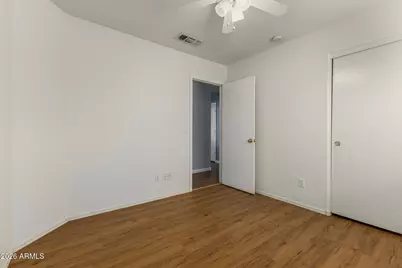 8534 W Hatcher Road, Peoria, AZ 85345 - Photo 21