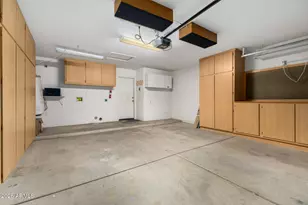 8534 W Hatcher Rd, Peoria, AZ 85345 - Photo 23