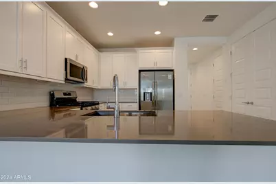 17050 W Artemisa Avenue, Surprise, AZ 85387 - Photo 13