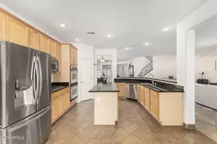 16722 W Lariat Ln, Surprise, AZ 85387 - Photo 11