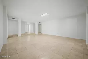 621 E Calavar Rd, Phoenix, AZ 85022 - Photo 7