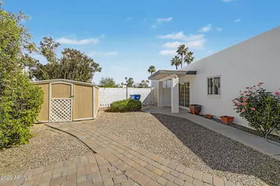 621 E Calavar Road, Phoenix, AZ 85022 - Photo 39