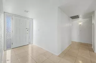 621 E Calavar Rd, Phoenix, AZ 85022 - Photo 5