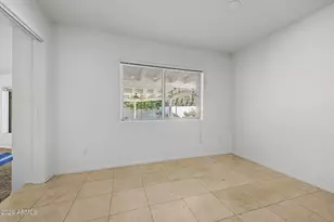 621 E Calavar Rd, Phoenix, AZ 85022 - Photo 11