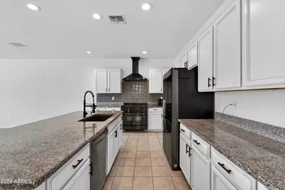 3613 S 78th Avenue, Phoenix, AZ 85043 - Photo 15