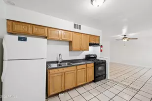 2133 W Adams St, Phoenix, AZ 85009 - Photo 9