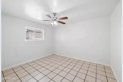 2133 W Adams Street #Apt 3, Phoenix, AZ 85009 - Photo 11