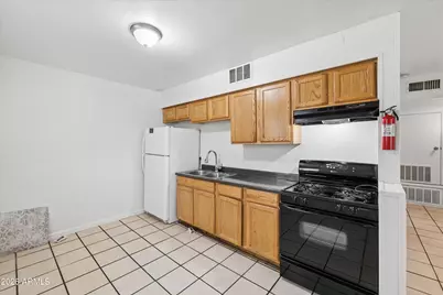 2133 W Adams Street #Apt 3, Phoenix, AZ 85009 - Photo 29