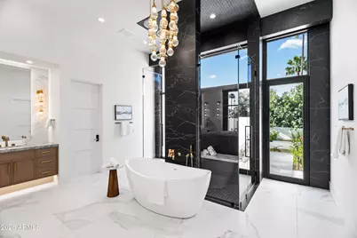 8100 N 64th Place, Paradise Valley, AZ 85253 - Photo 25