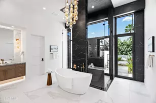 8100 N 64th Pl, Paradise Valley, AZ 85253 - Photo 25