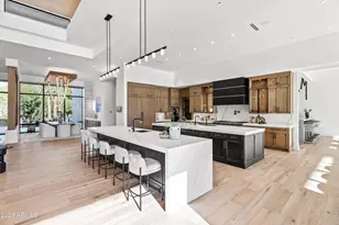 8100 N 64th Pl, Paradise Valley, AZ 85253 - Photo 9