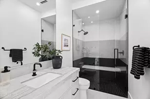 8100 N 64th Pl, Paradise Valley, AZ 85253 - Photo 47