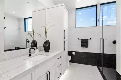 8100 N 64th Place, Paradise Valley, AZ 85253 - Photo 31